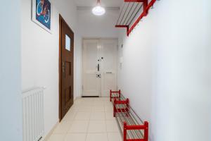 Jeżyce Peaceful Living Apartment by BookingHost