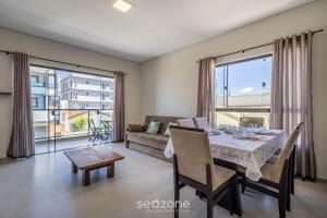 Aptos completos e com localização privilegiada, 70m do mar - ALOs
