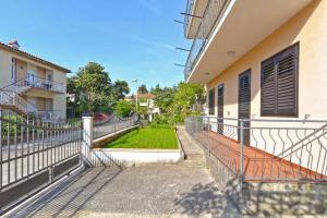 Apartments Beachfront in Novigrad-Istrien 44284