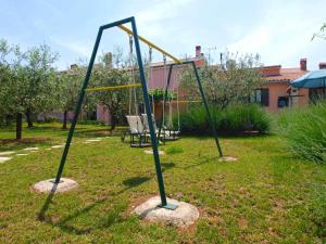 Apartments with A - C Vodnjan-Vodnjan (Region) 44172