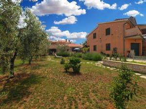 Apartments with A - C Vodnjan-Vodnjan (Region) 44172