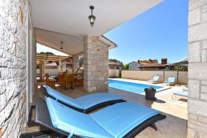 Villa with Pool in Vodnjan-Vodnjan (Region) 51176