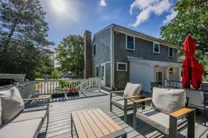 Falmouth Group Retreat, Outdoor Living, Central AC, Dogs OK