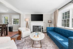 Falmouth Group Retreat, Outdoor Living, Central AC, Dogs OK