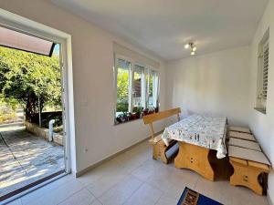 Apartment near Beach in Silo-Insel Krk 41371