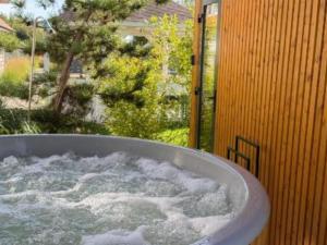 Comfortable house with a terrace, sauna, jacuzzi