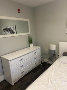 Clifton Hill Suite 3302