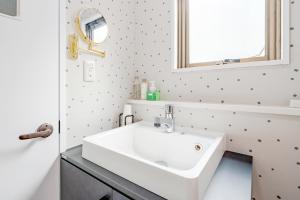 KETA House OKU - Newly Open Oku St 2m walk Ueno 8m Max 10pax