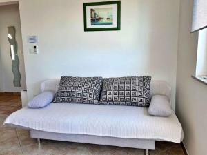 Apartments with A - C in Cizici-Insel Krk 12498