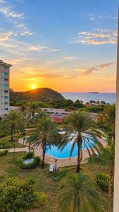Hermoso Apt, Vista al Mar, Playa el Angel Piscina