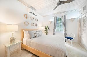 Elegant 2 bedroom apt private pool beach access - Moonshadow