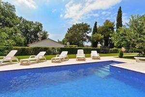 Holiday Home with Pool in Valbandon-Istrien 44302