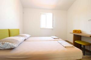 Holiday Home with Pool in Valbandon-Istrien 51191