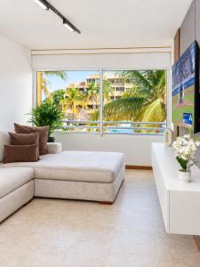 Ubicación y Confort Bello Apt con Piscina Lechería