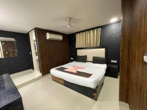 Hotel V south inn - Govindpuri Metro