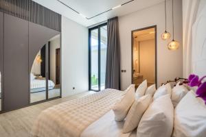 Amare Villas 1 - Luxury Modern Villa in Umalas