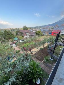 Villa Omahku Batu 5BR Private Pool Mountain Views