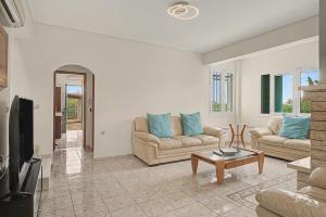 Villa Almira