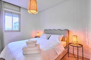 Oceanfront 2BR by Hassan II Mosque