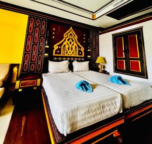 Aonang Ayodhaya Palace Beach Resort