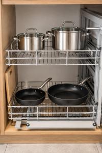 Modern 2BR Apartment for 4 Parking Warsaw Wola