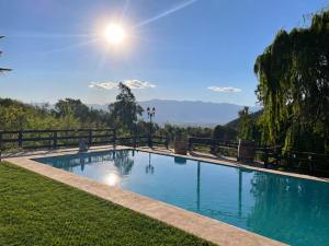 Cabaña en cordillera de Los Andes
