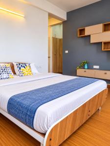 2bhk penthouse with swimming pool close to HSR and ORR