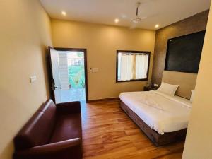 Townhouse Oak Rapti Riverview Formerly Red Chilly 3.O