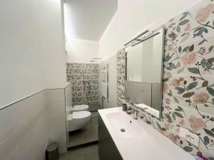 Mary Annes Apt n10