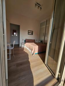 Mary Annes Apt n10