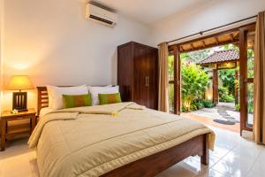 2 Bedrooms Garden Villa