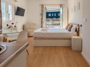 Charming Terrace - Sunny Chill Out Terrace
