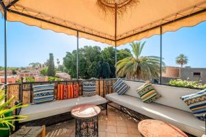 Riad Jad Private 5-Suite Riad, 10 Min Walk to Jemaa el-Fna with Pool, Rooftop & Breakfast