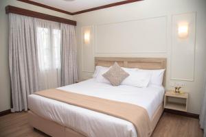 5BR Ensuite Mt Kenya view villa Nyeri with Guest Wing