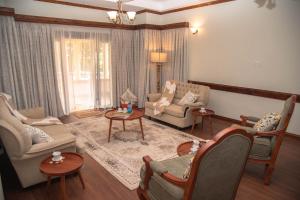 5BR Ensuite Mt Kenya view villa Nyeri with Guest Wing