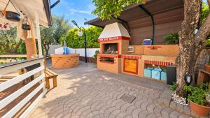 Fontana Oasis Apartment