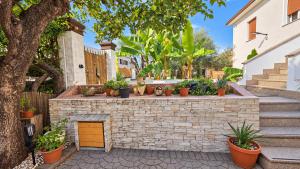 Fontana Oasis Apartment