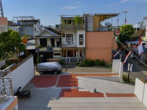 Srikandi Guest House by Ano