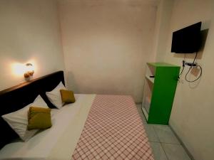 Srikandi Guest House by Ano