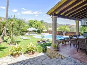 Holiday Home Schöne Villa mit Schwimmbad in Mancor de la Vall by Interhome