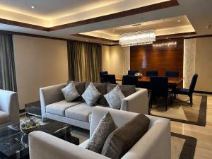 Aroma Hotel & Resorts Delhi Airport With Free Airport Transport