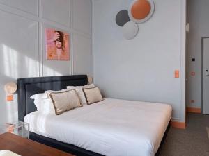 Homeby, Cinisca Suites