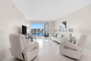 Le Marina Bay PH4 STR-01484