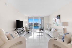 Le Marina Bay PH4 STR-01484