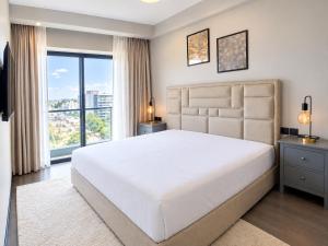 Lux Homes Escada 2bedroom 1007