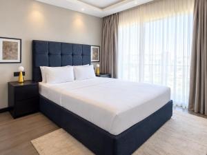 Lux Homes Escada 2bedroom 1007