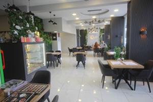 Gulistan Hotel