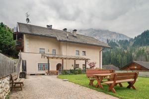 Wirthof Apartments