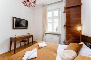 1 BR Apartment - Sw Tomasza 20