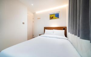 Hotel Eden at Kyunghee Univ